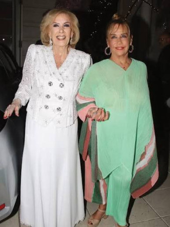 Marcela Tinayre reveló cómo se encuentra Mirtha Legrand tras el alta: "Es indomable"